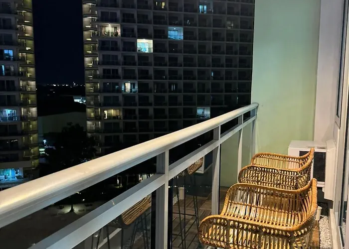 Jawen's Place - Azure Staycation * Manila